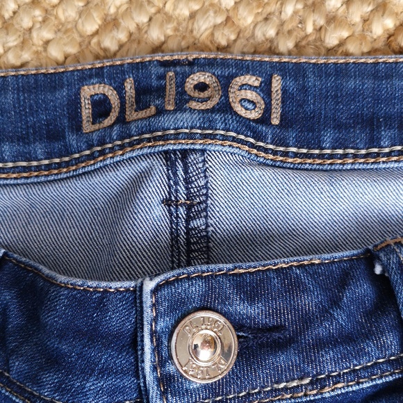 DL1961 'petite slim boot' Cindy jeans - Picture 5 of 12